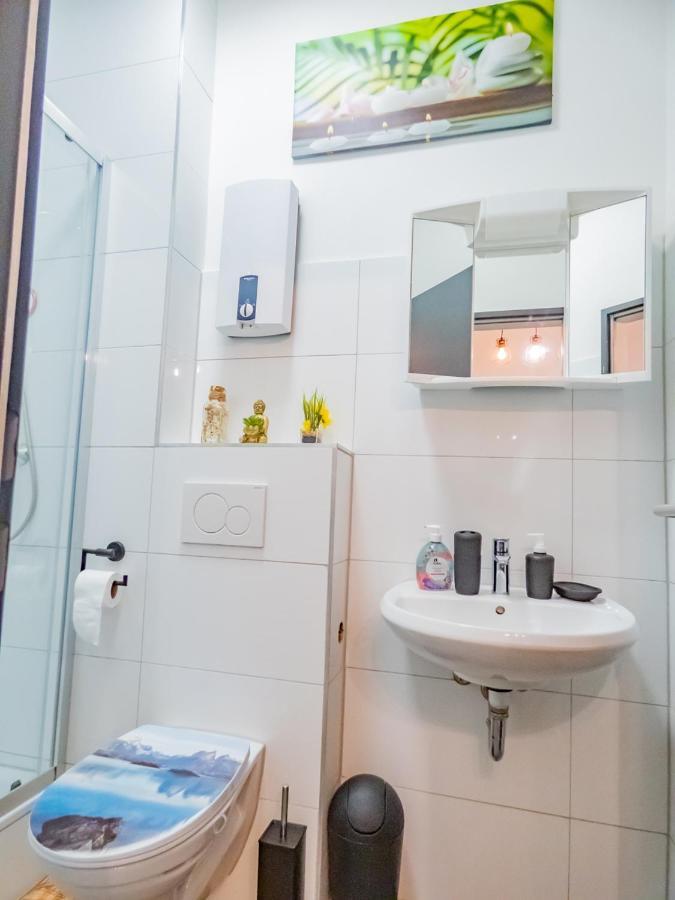 #221 Moderne City Wohnung Im Herzen Von Neuss Εξωτερικό φωτογραφία